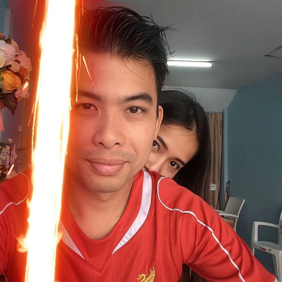 พิชานนท์  สว่างโรจ